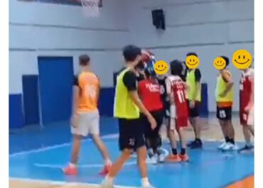 ΦΙΛΙΚΟ ΠΑΙΧΝΙΔΙ ΣΥΝΕΚΠΑΙΔΕΥΣΗ ΤΖΑΜΠΟΛ ΑΓΑΠΗΣ ΚΟΡΙΝΘΟΥ VS ΖΕΥΣ ΚΟΡΙΝΘΟΥ